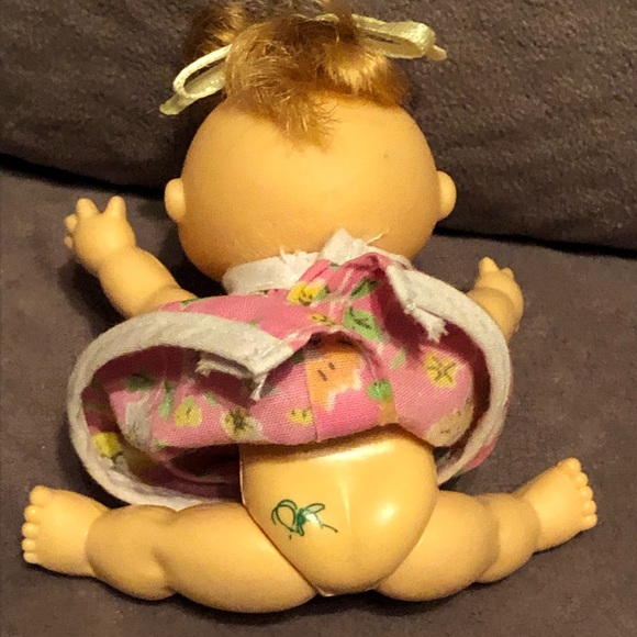 Small Cabbage Patch Baby Kid Doll - Picture 4 of 5